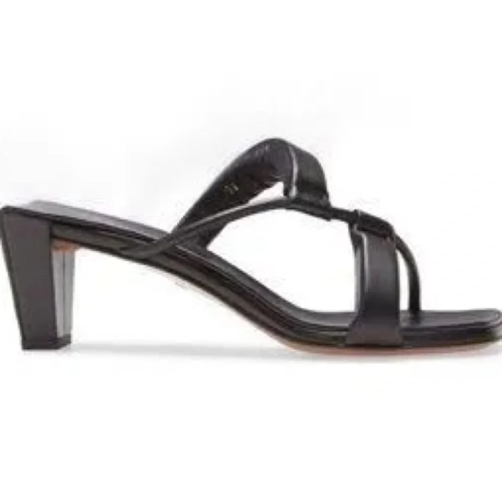 Black Frame Le Gracie heels. Size 39.5. Worn one time. - Picture 5 of 5